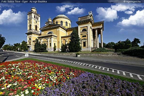 Gabriella Apartman Eger Bagian luar foto